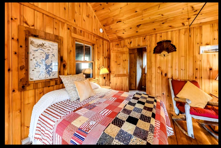 Cabins (United States of America, Greenville, Maine)