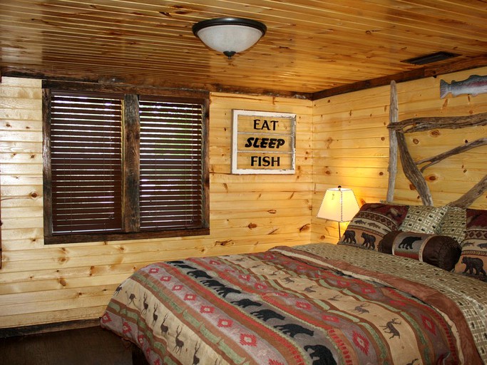 Log Cabins (Cotter, Arkansas, United States)