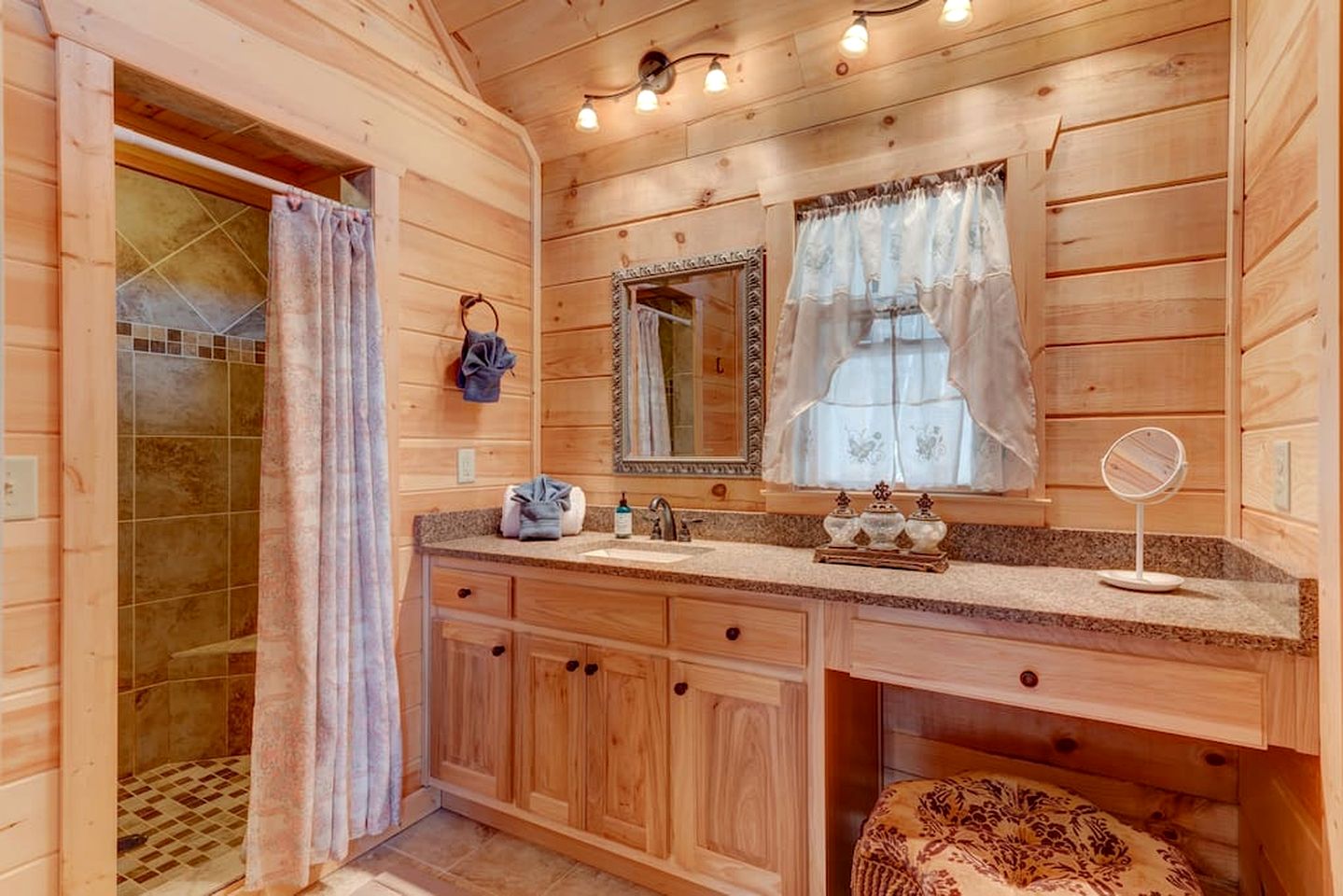 Rustic Cabin Getaway with Cozy Charm & Serene Surroundings in Gilmer County, Georgia