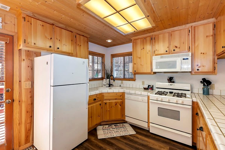 Cabins (United States of America, Big Bear Lake, California)