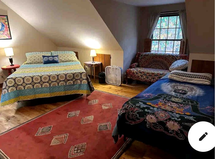 Cabins (United States of America, Franklin, Tennessee)