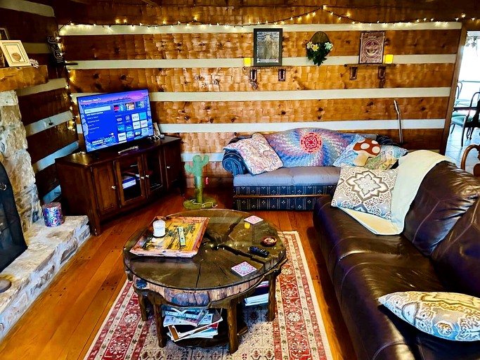 Cabins (United States of America, Franklin, Tennessee)