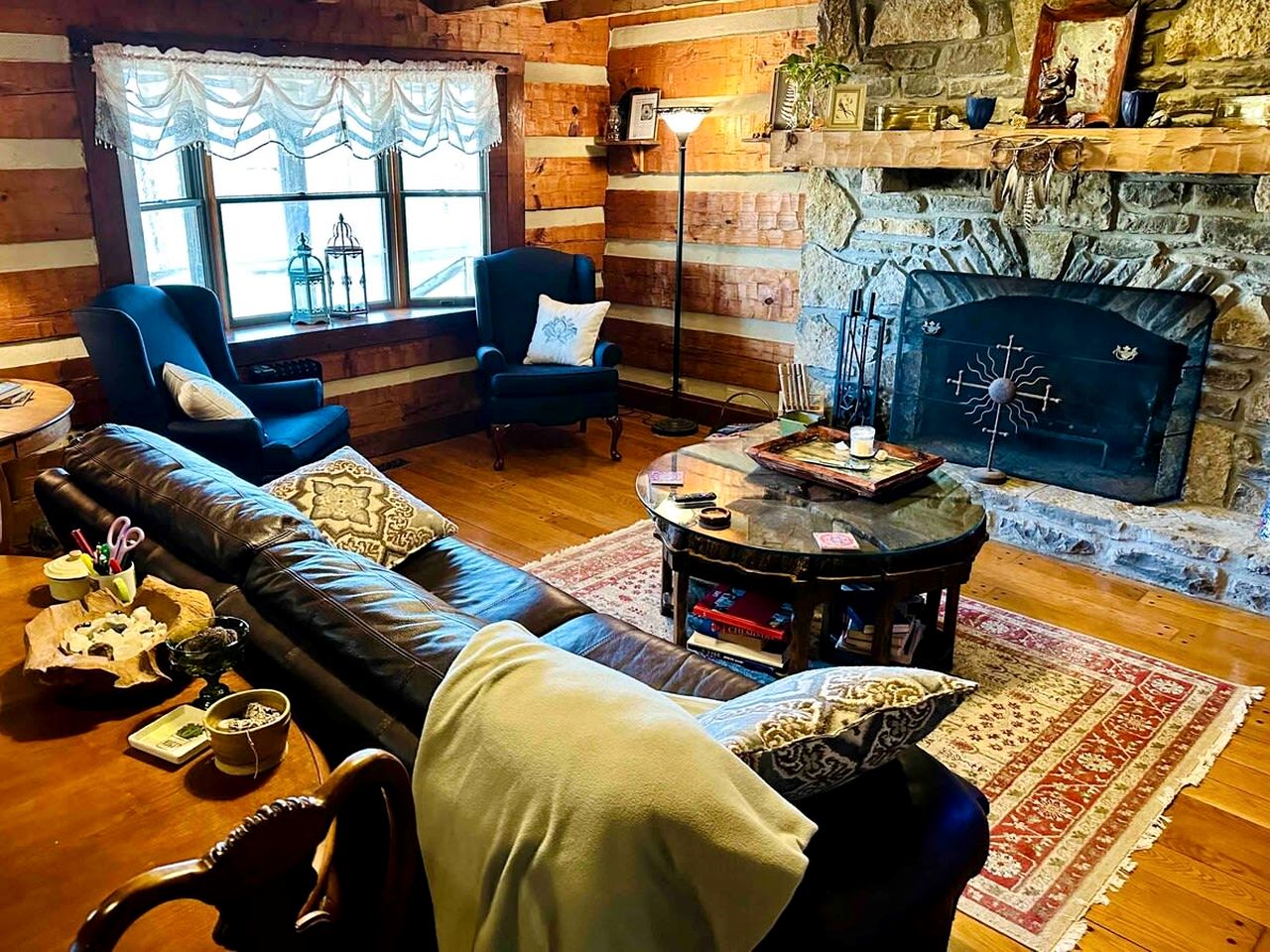 Rustic Cabin with Large Deck near Franklin, Tennessee