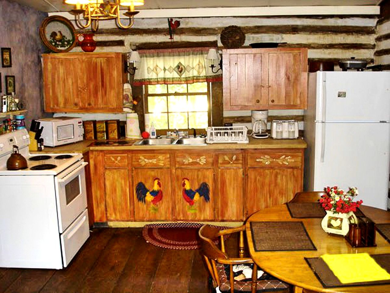 Rustic Cabin Getaway near Flint River in Thomaston, Georgia