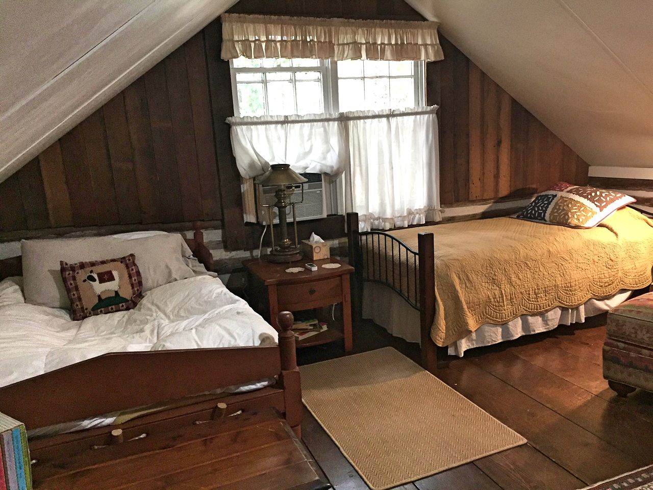 Rustic Cabin Getaway near Flint River in Thomaston, Georgia