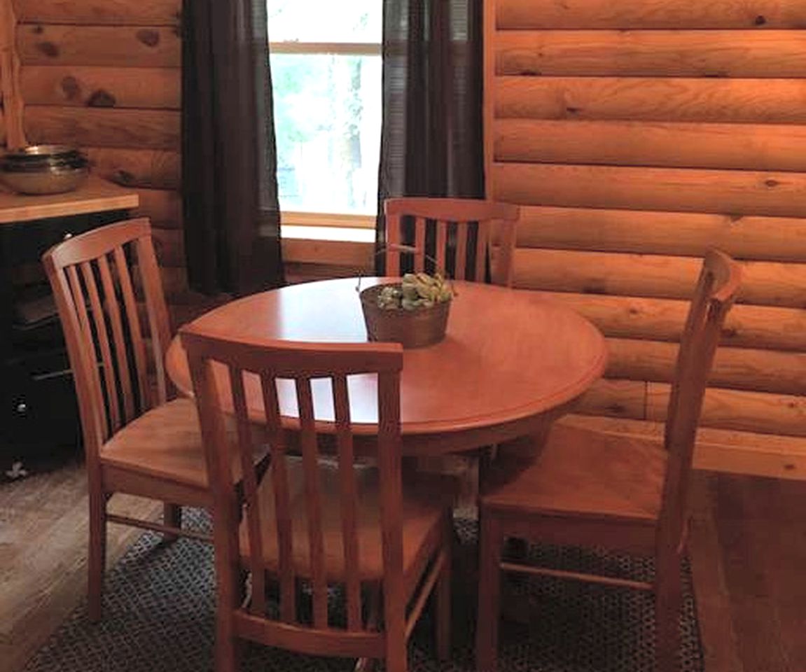 Rustic Cabin Nestled in the Stunning Mark Twain National Forest, Missouri