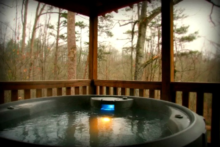 Frog Holler Cabins Hawk's Nest, Cabins, Elkin, United States of