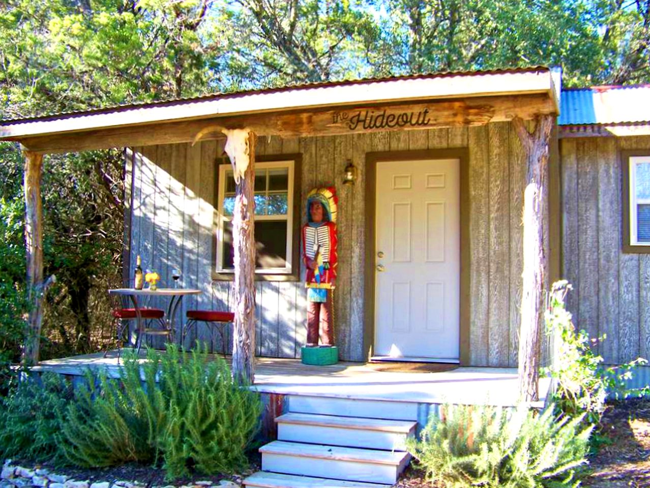Rustic Cabin Rental for a Romantic Countryside Retreat near Austin, Texas