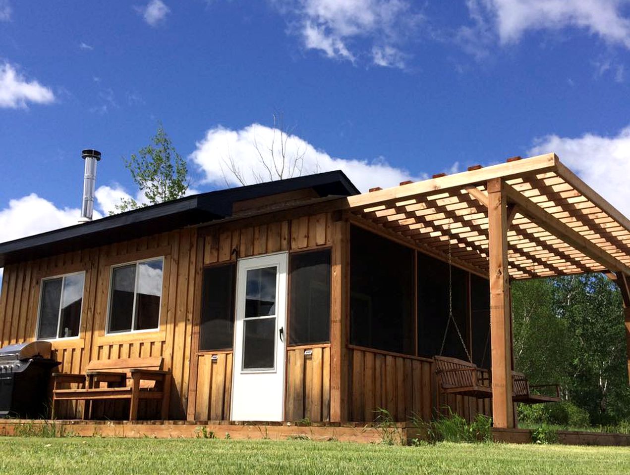 Camping Cabin Rental near Woodridge, Maitoba Camping Cabin Rental near Woodridge, Maitoba