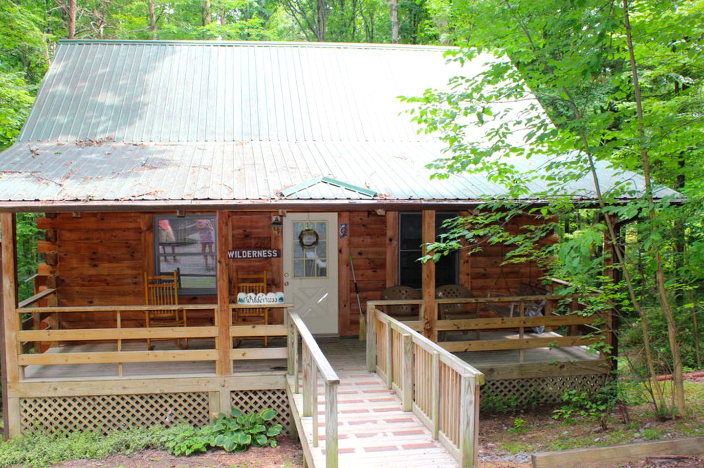 Rustic Cabin Rental in the Wilderness near Beckley, West Virginia