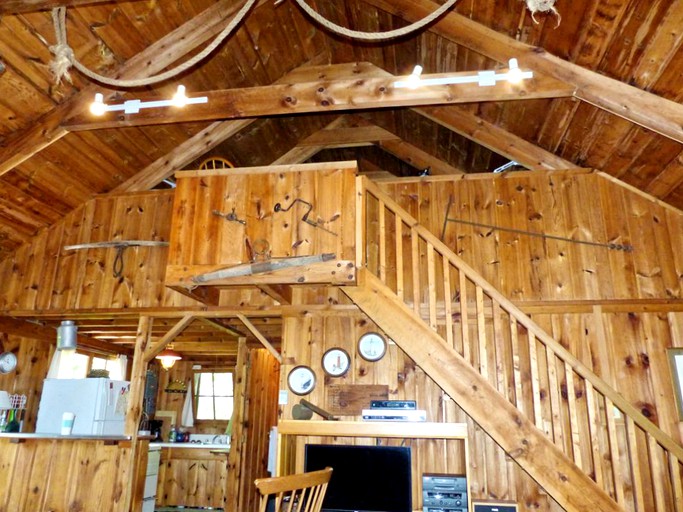 Cabins (Manistee, Michigan, United States)