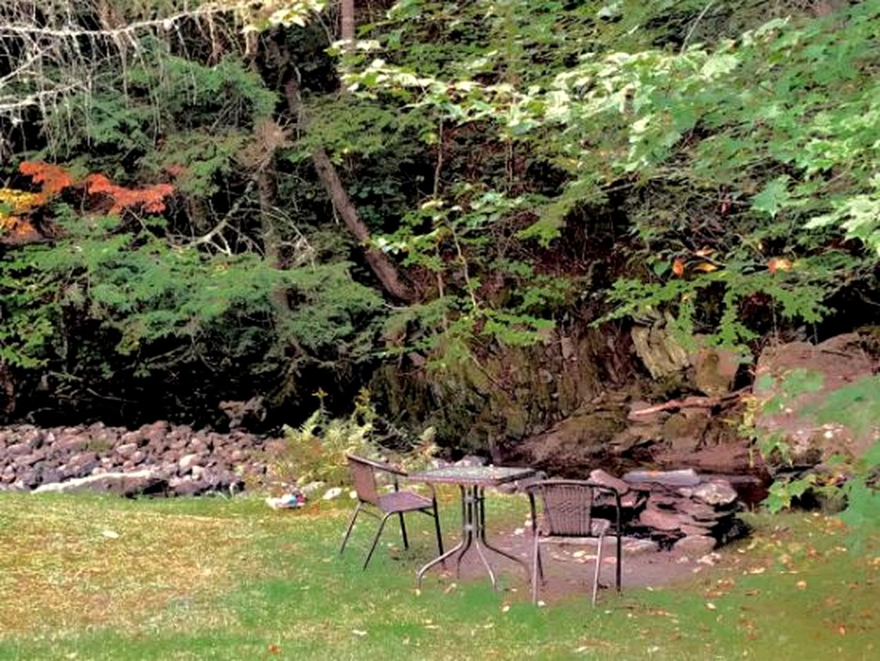 Rustic Studio Cabin Rental in the Heart of the White Mountains in New Hampshire