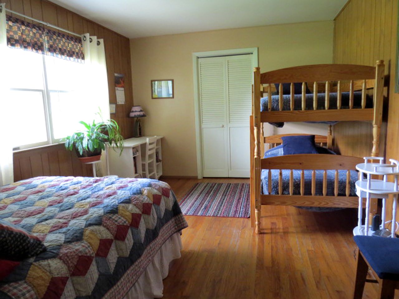 Cabin Rental near Meramec State Park, Missouri