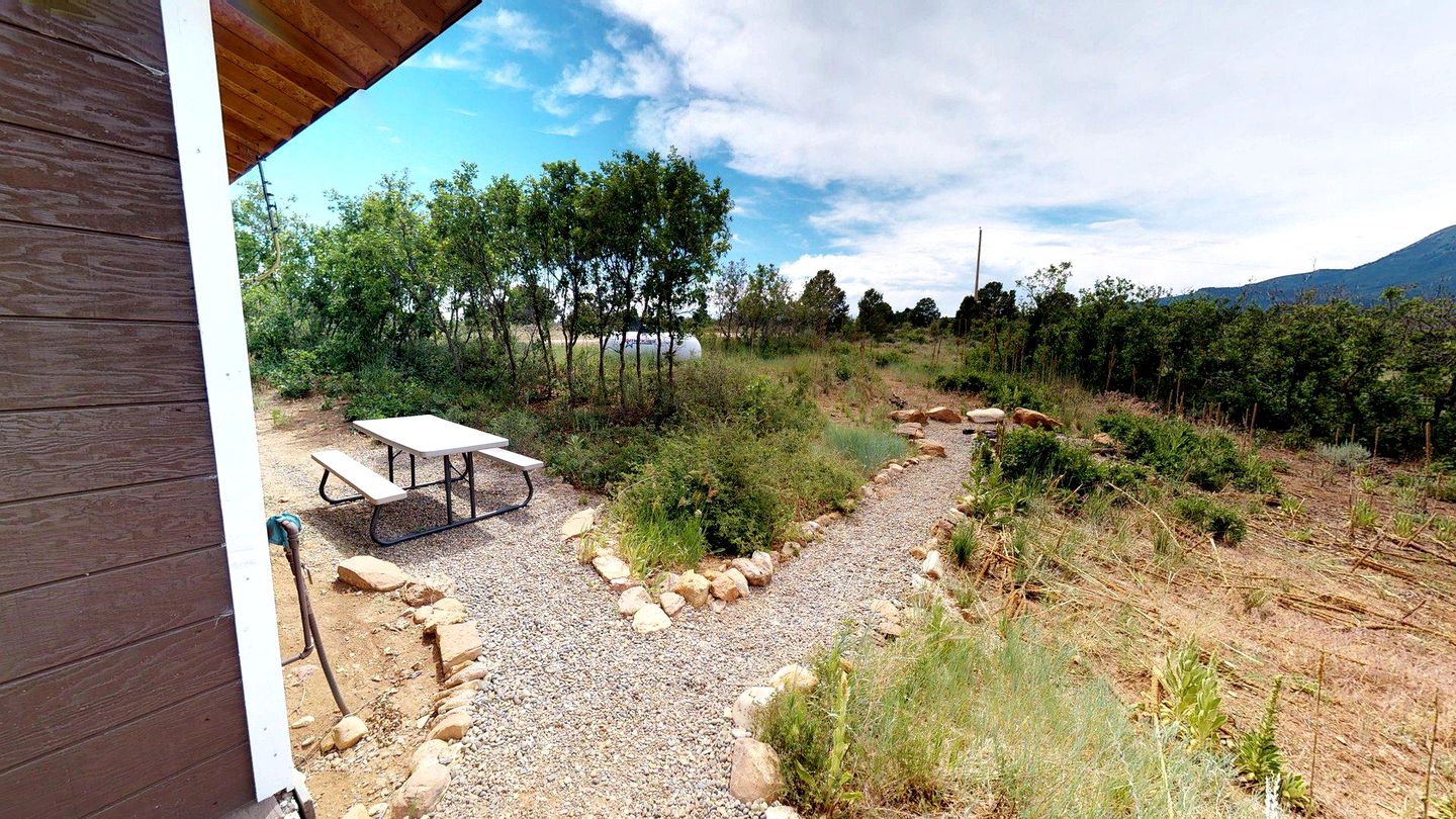 Canyon Lands Lodging Ranch Cabin, Cabins, Monticello, United States