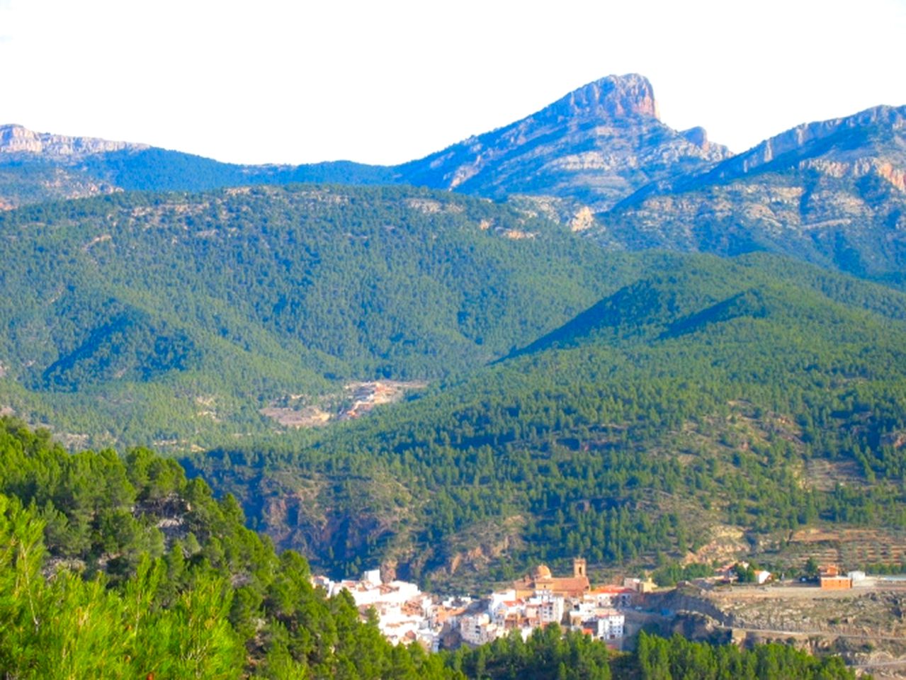 Rustic Cabin Rentals in the Gorgeous Region of Valencia, Spain