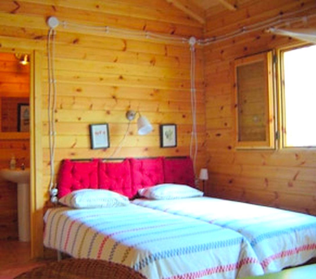 Rustic Cabin Rentals in the Gorgeous Region of Valencia, Spain