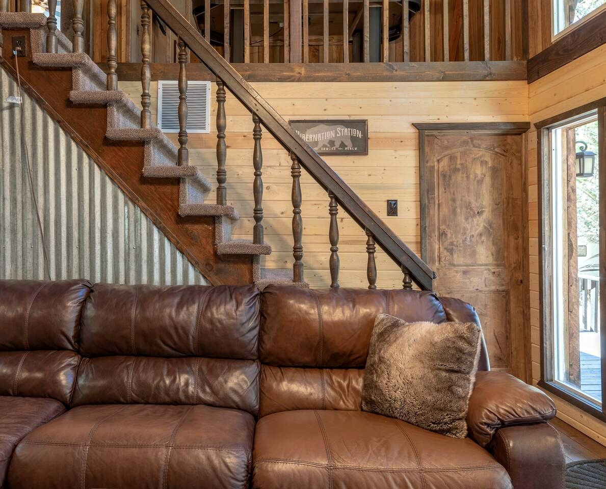 Spacious Rustic Cabin with Hot Tub and Game Loft Near Trails in Island Park, Idaho