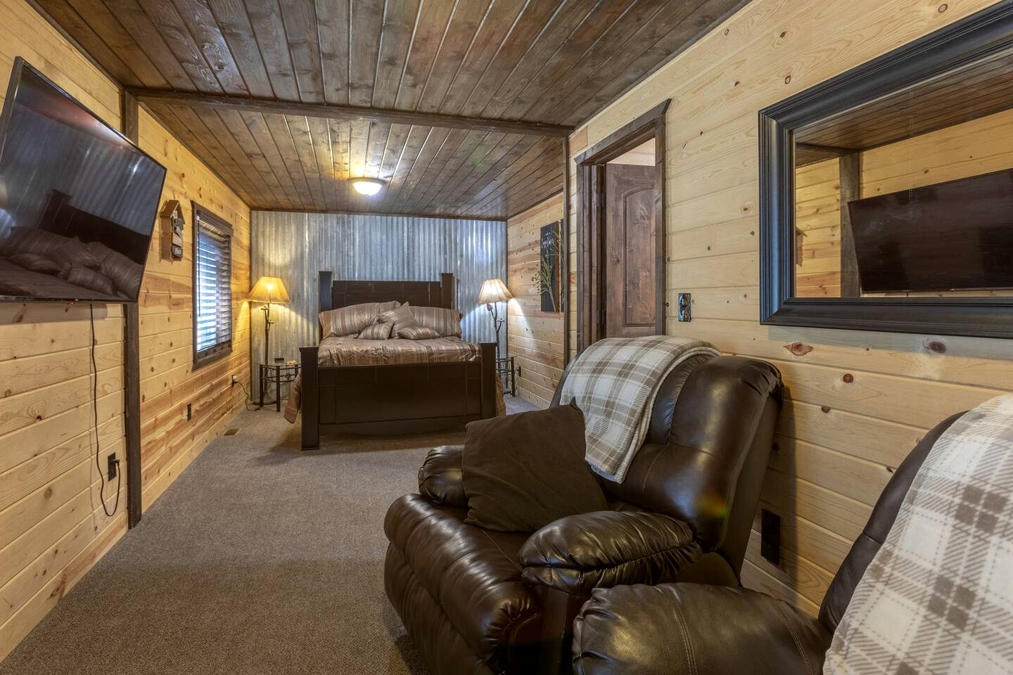 Spacious Rustic Cabin with Hot Tub and Game Loft Near Trails in Island Park, Idaho