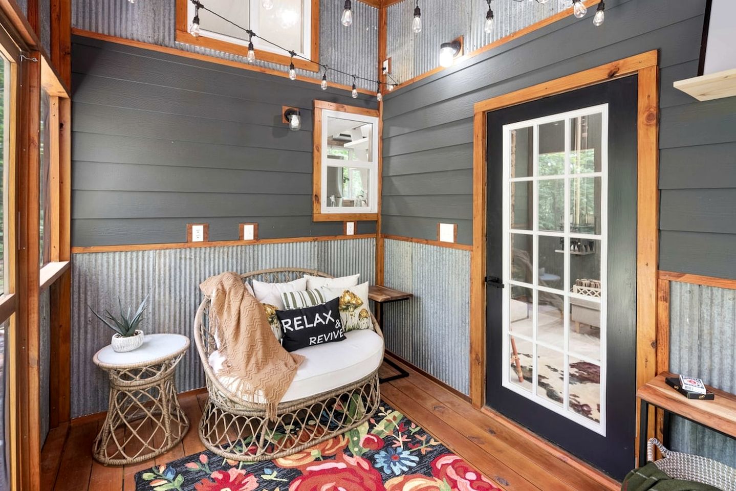 Off-Grid Cabin Surrounded by Trees in Pineville, Missouri