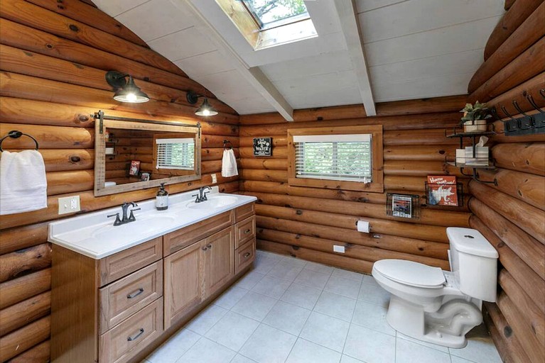 Cabins (United States of America, Speedwell, Tennessee)