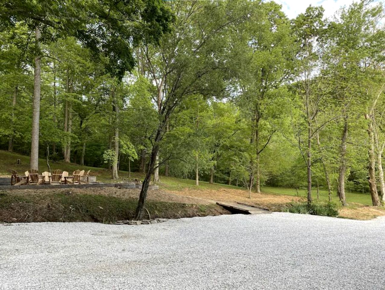 Rustic Cabin with Spa and Wonderful Outdoor Living in Tennessee