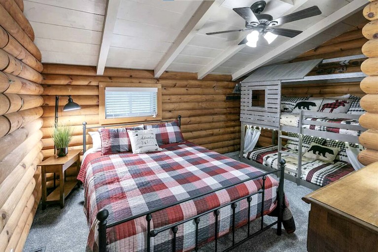 Cabins (United States of America, Speedwell, Tennessee)