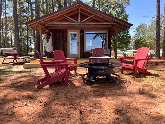 Cabins (United States of America, --, Texas)