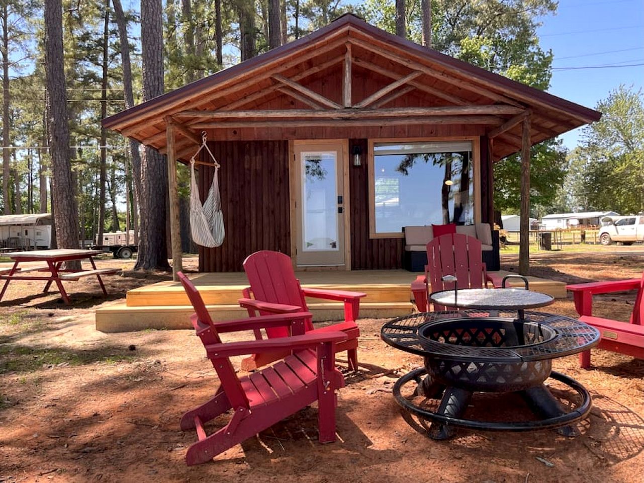 Cozy Waterfront Cabin for a Memorable Getaway on Toledo Bend Lake in Hemphill, Texas