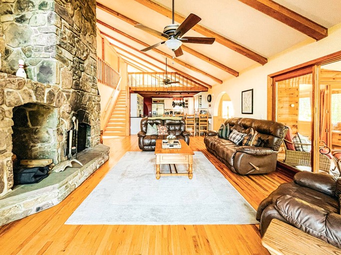 Vacation Rentals (United States of America, Pine Hill, New York)