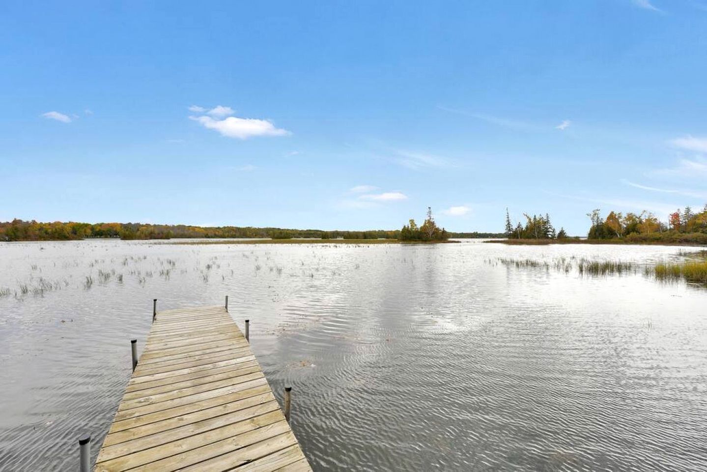 Rustic Family Cottage with Spectacular Sunset Views on Canal Lake, Near Kawartha Lakes, Ontario