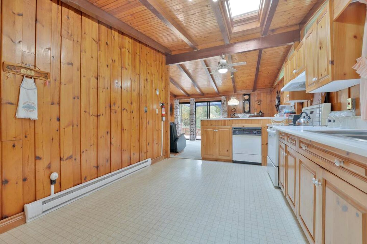 Rustic Family Cottage with Spectacular Sunset Views on Canal Lake, Near Kawartha Lakes, Ontario