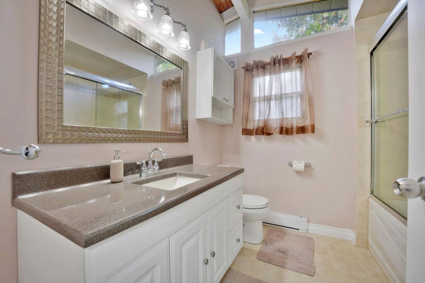 Rustic Family Cottage with Spectacular Sunset Views on Canal Lake, Near Kawartha Lakes, Ontario