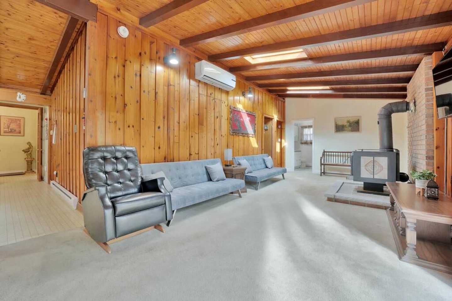 Rustic Family Cottage with Spectacular Sunset Views on Canal Lake, Near Kawartha Lakes, Ontario