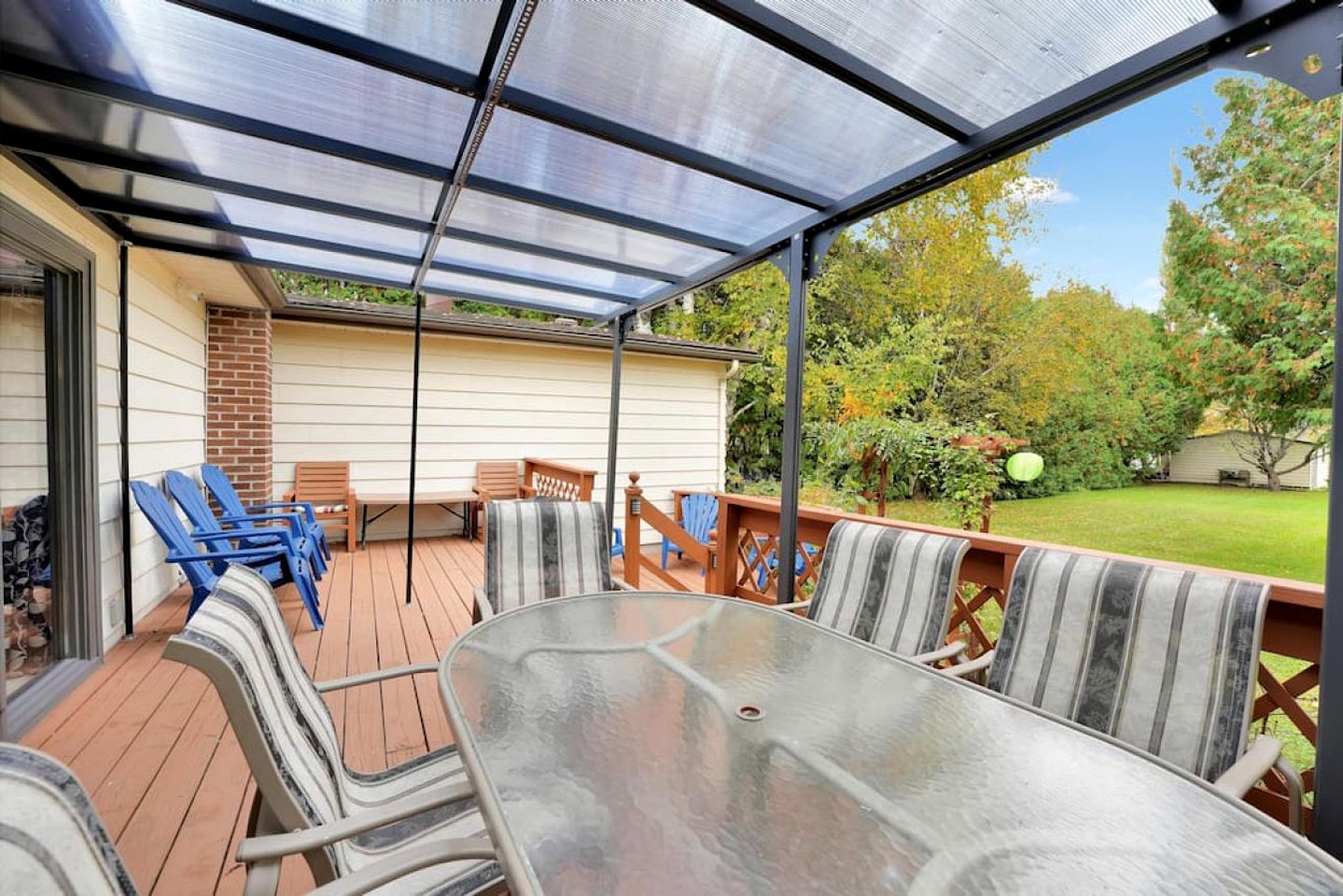 Rustic Family Cottage with Spectacular Sunset Views on Canal Lake, Near Kawartha Lakes, Ontario