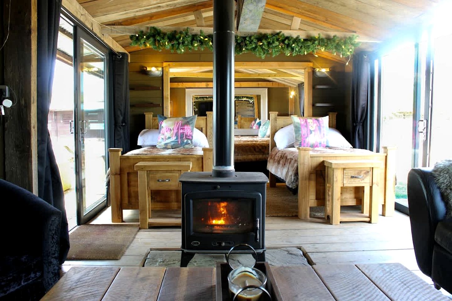 Halcyon Countryside Cabin Sanctuary near Lincolnshire Wolds in Lincolnshire