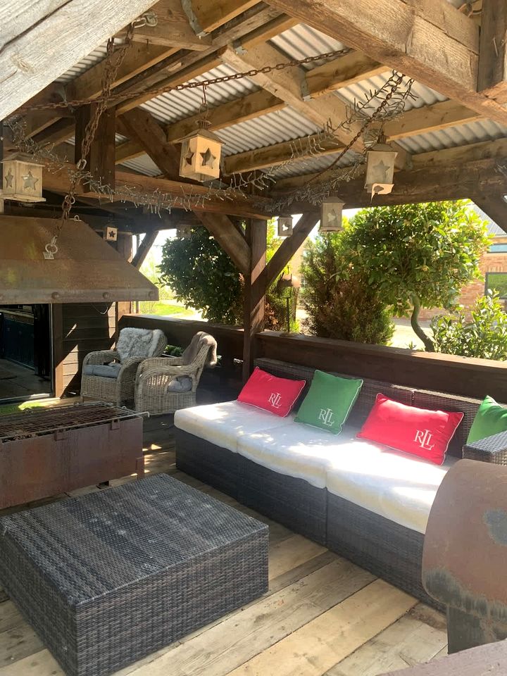 Halcyon Countryside Cabin Sanctuary near Lincolnshire Wolds in Lincolnshire