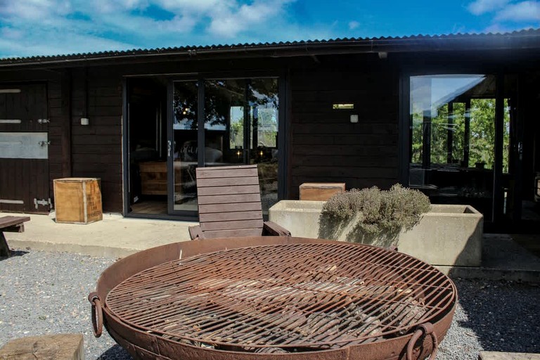 Cabins (United Kingdom, Faldingworth, Lincolnshire)