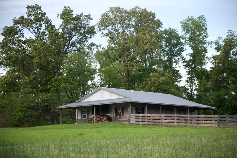 Cabins (United States of America, Carbondale, Illinois)