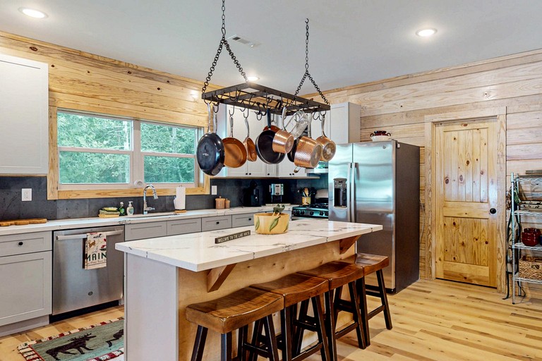 Cabins (United States of America, Greenville, Maine)