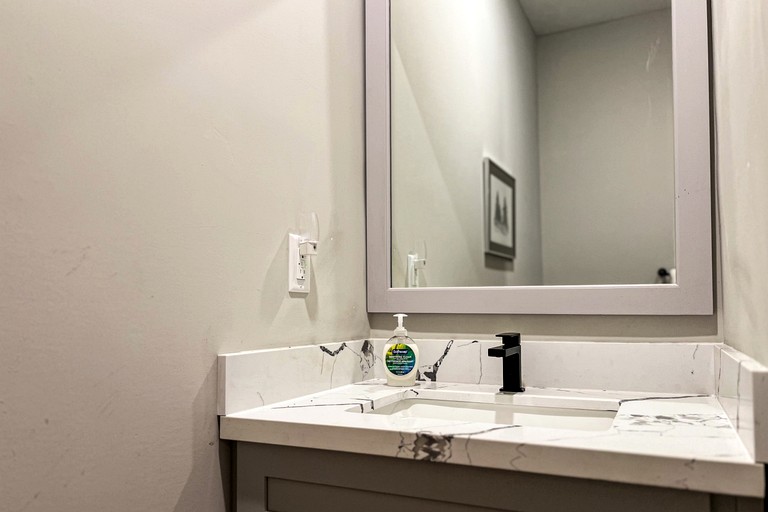 Cabins (United States of America, Greenville, Maine)