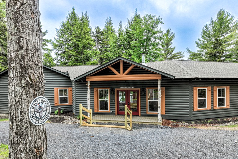 Cabins (United States of America, Greenville, Maine)