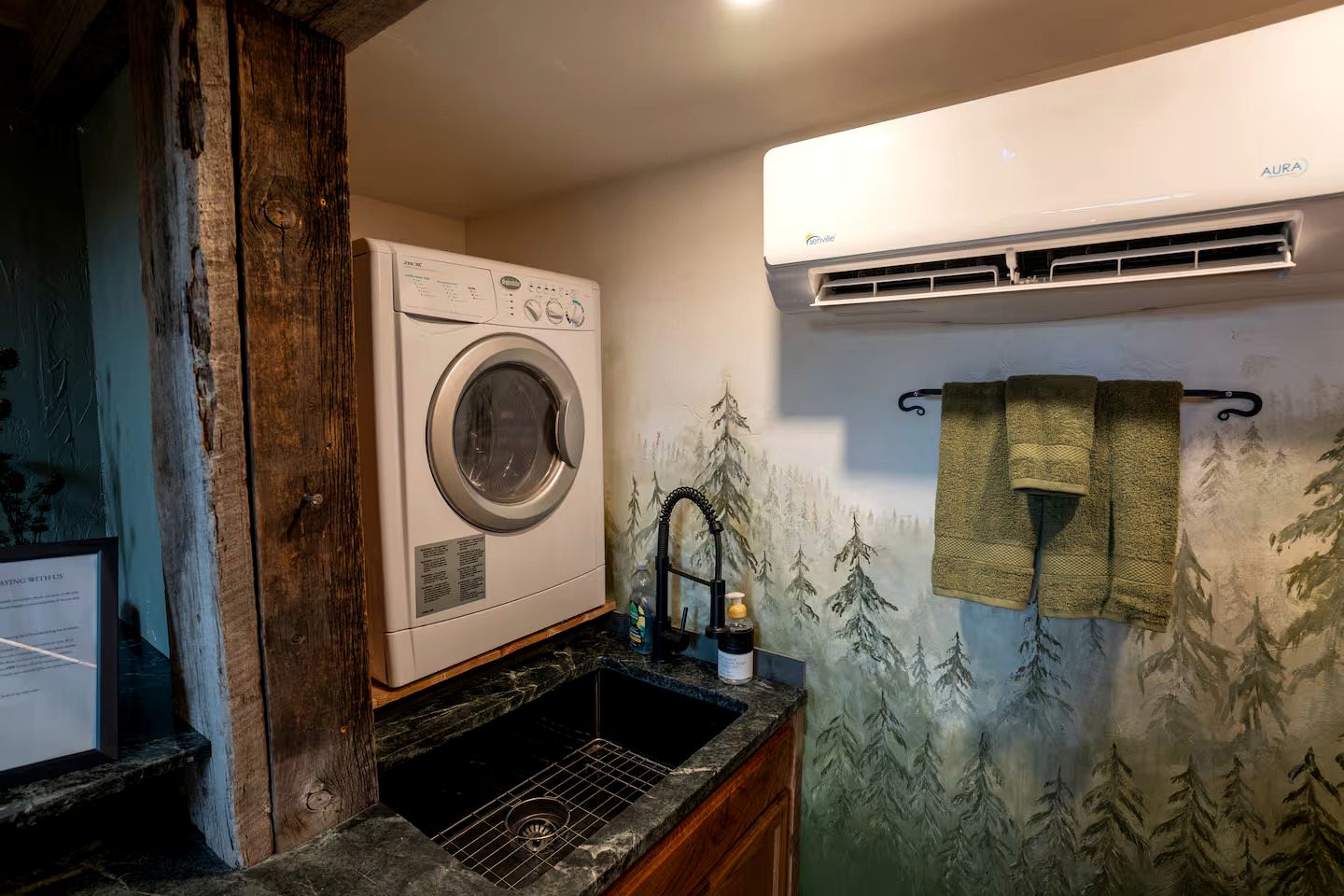 Rustic Elegance Cabin with Outdoor Shower & Mountain Views near Glacier National Park, Montana
