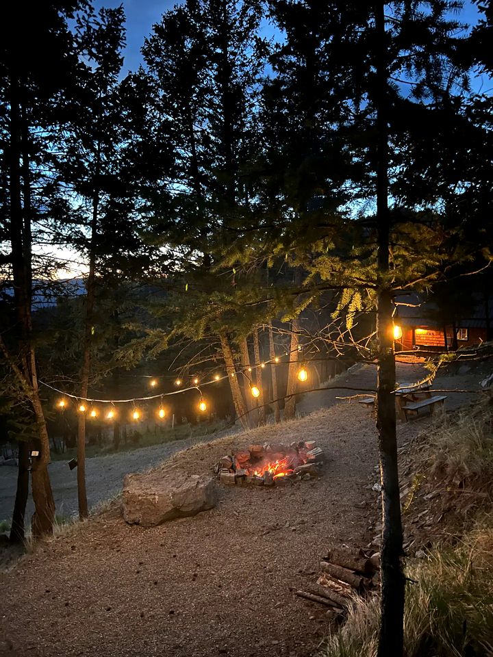 Rustic Elegance Cabin with Outdoor Shower & Mountain Views near Glacier National Park, Montana