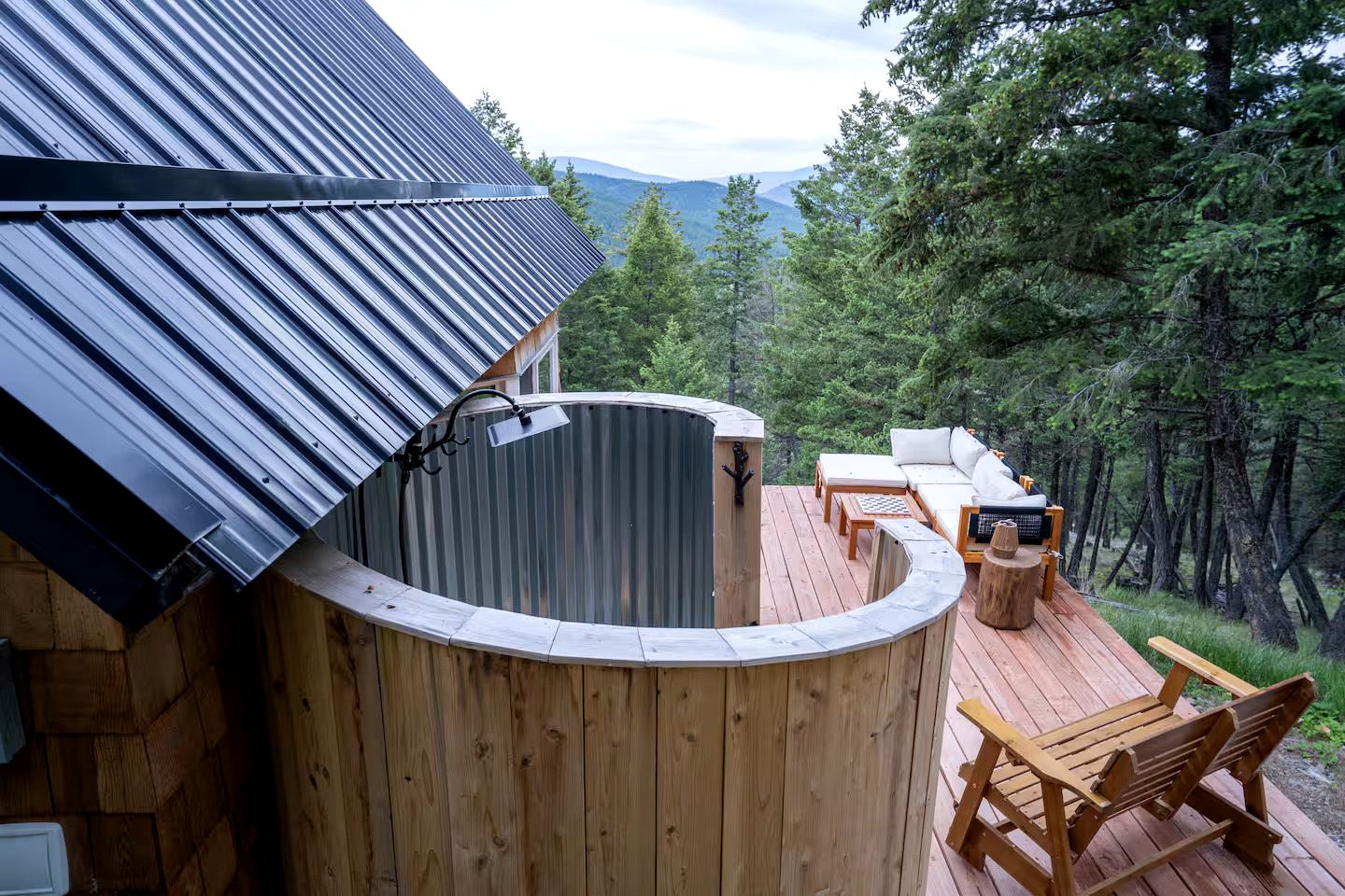 Rustic Elegance Cabin with Outdoor Shower & Mountain Views near Glacier National Park, Montana