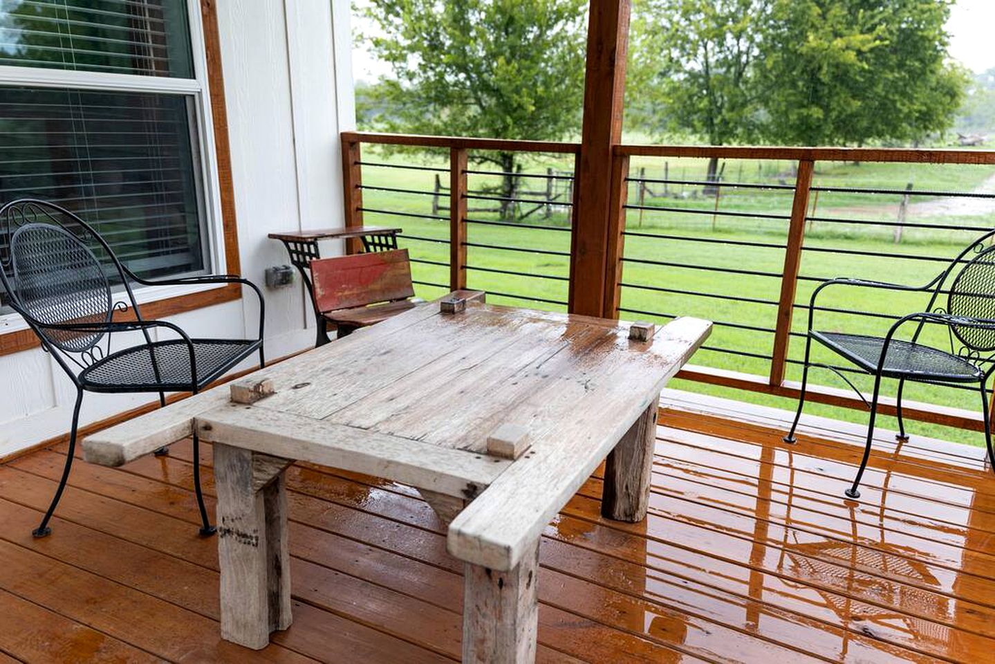 Rustic Elegance in the Heart of Texas: Cabin Glamping Retreat on Lake Bridgeport, Texas