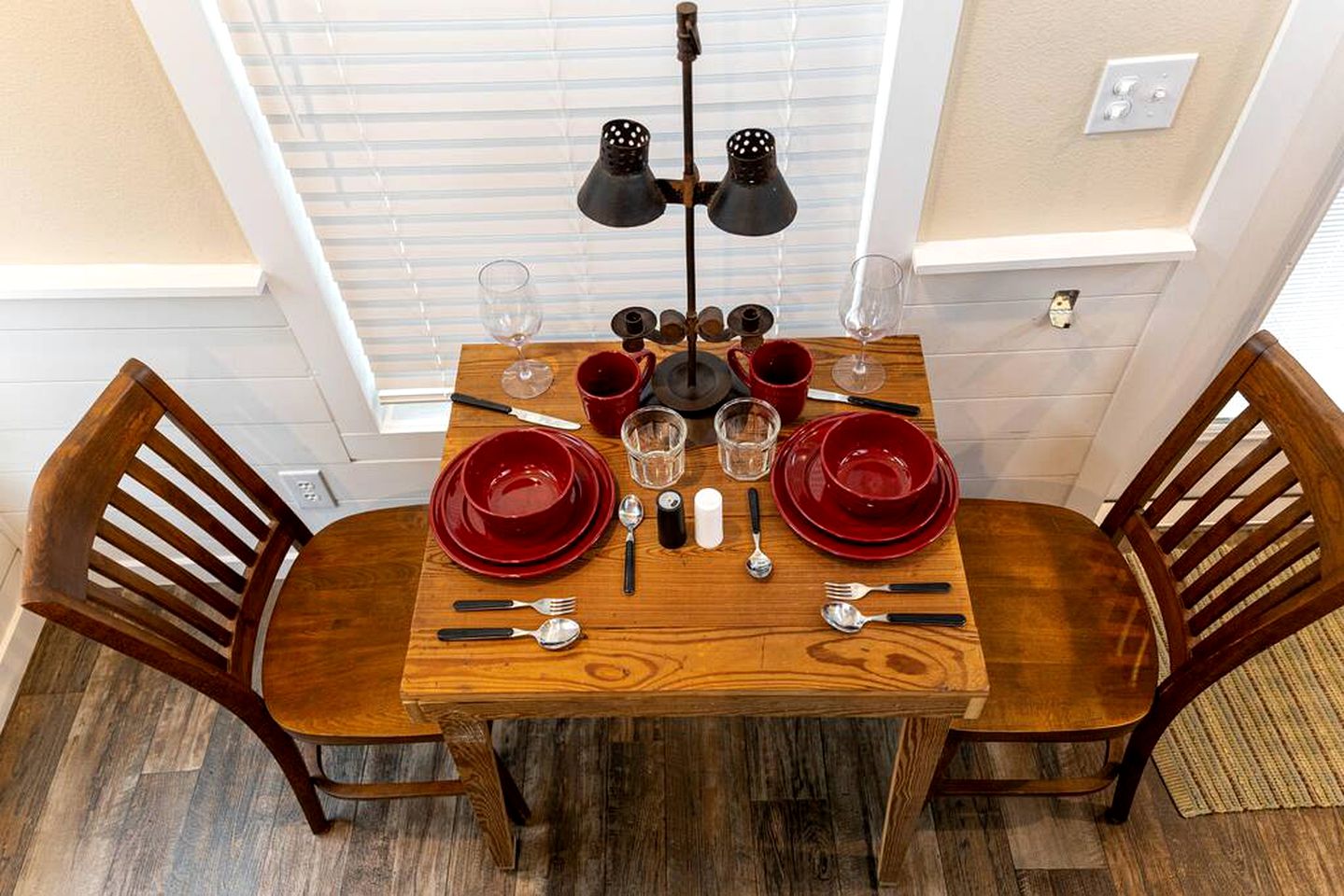 Rustic Elegance in the Heart of Texas: Cabin Glamping Retreat on Lake Bridgeport, Texas