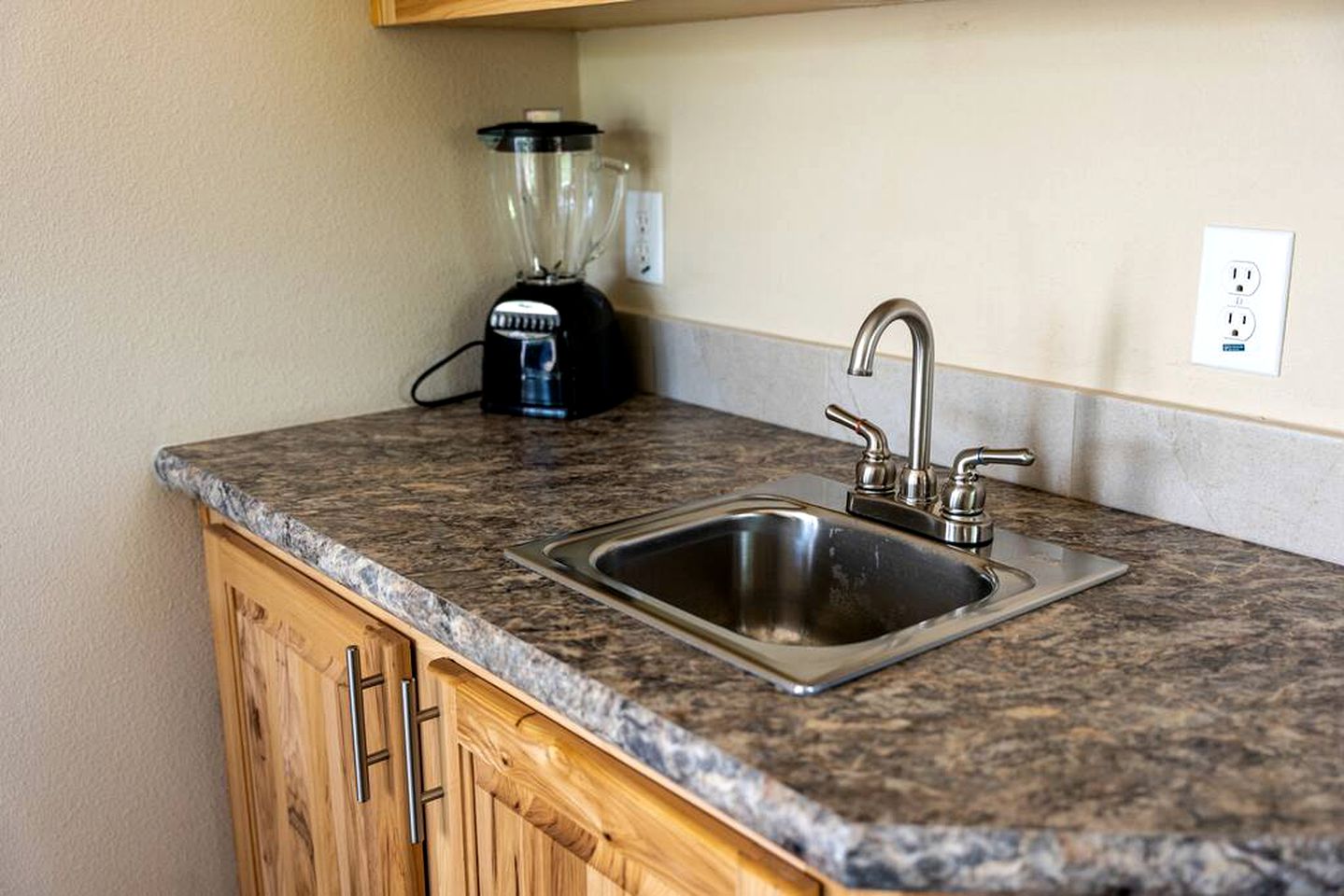 Rustic Elegance in Texas - Amazing Glamping Getaways in this Chilton Cabin Rental