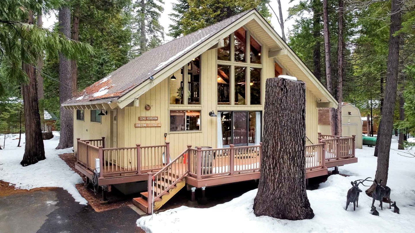 Pinecone Cottage in Dorrington, CA