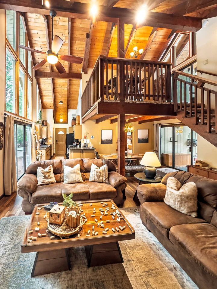Pinecone Cottage in Dorrington, CA