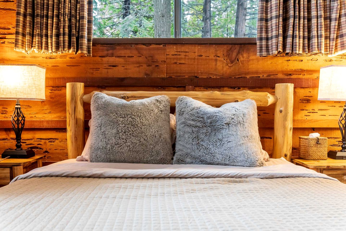 Pinecone Cottage in Dorrington, CA